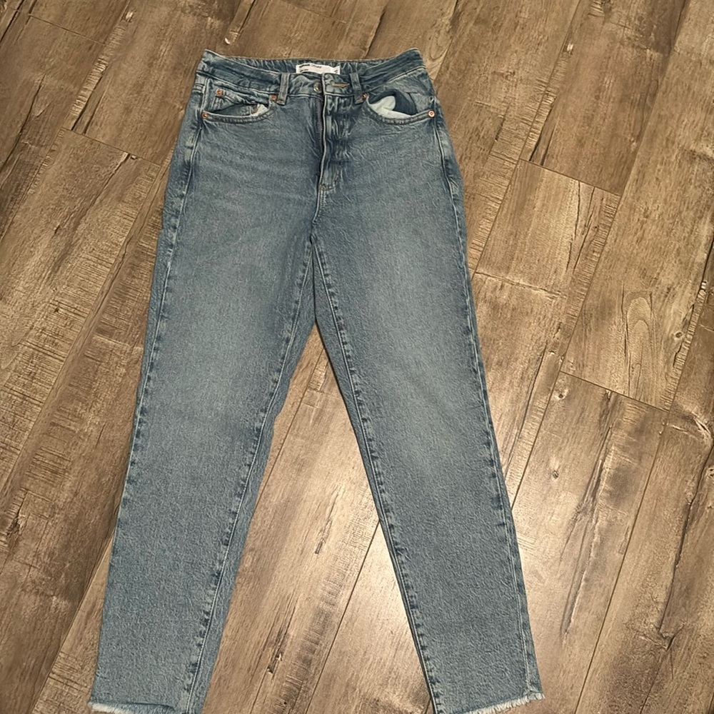 Garage blue denim mom jeans size 03/26 US NEW CONDITION